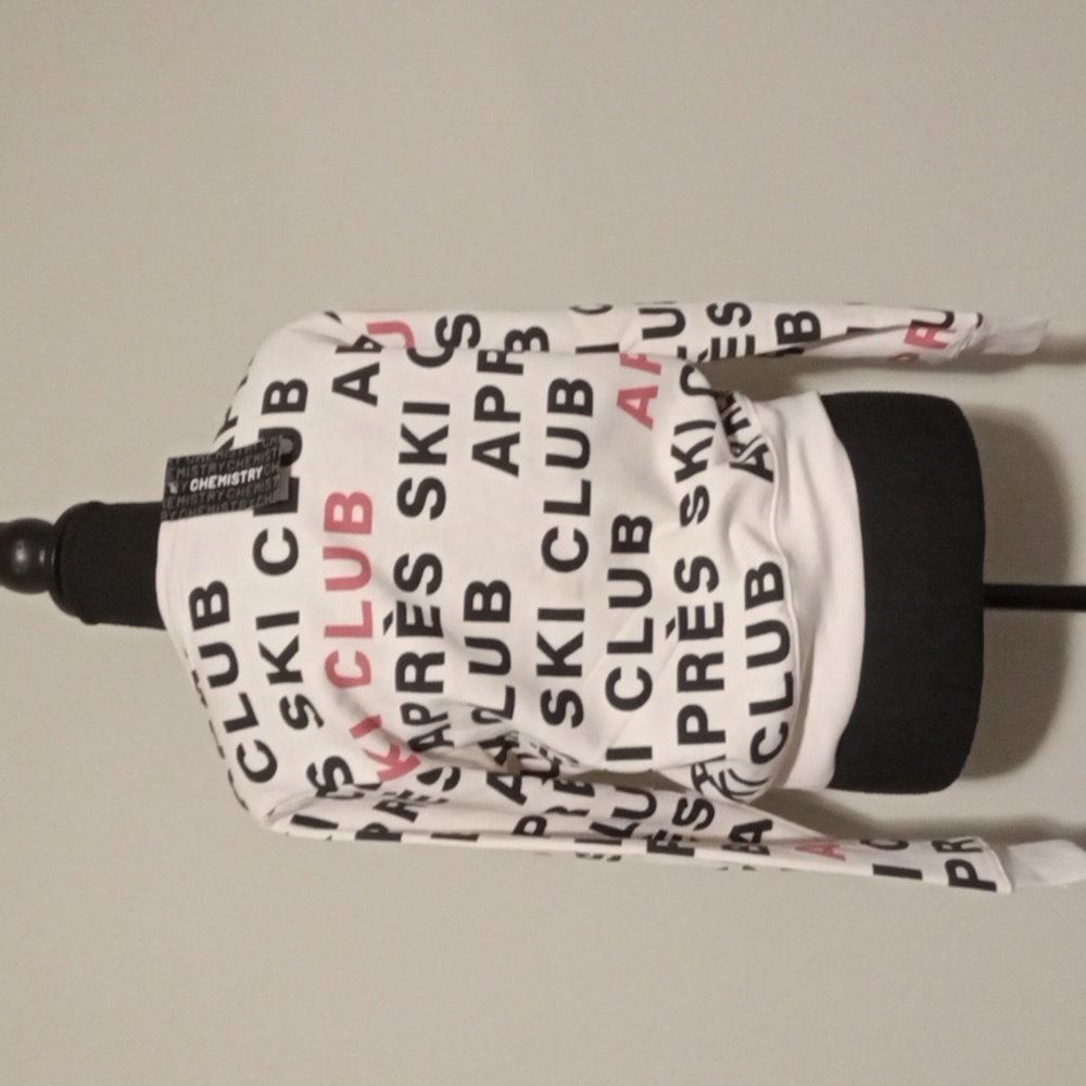 Chemistry Crew Neck Sweater with Black Red Lettering Sz M - Picture 3 of 3